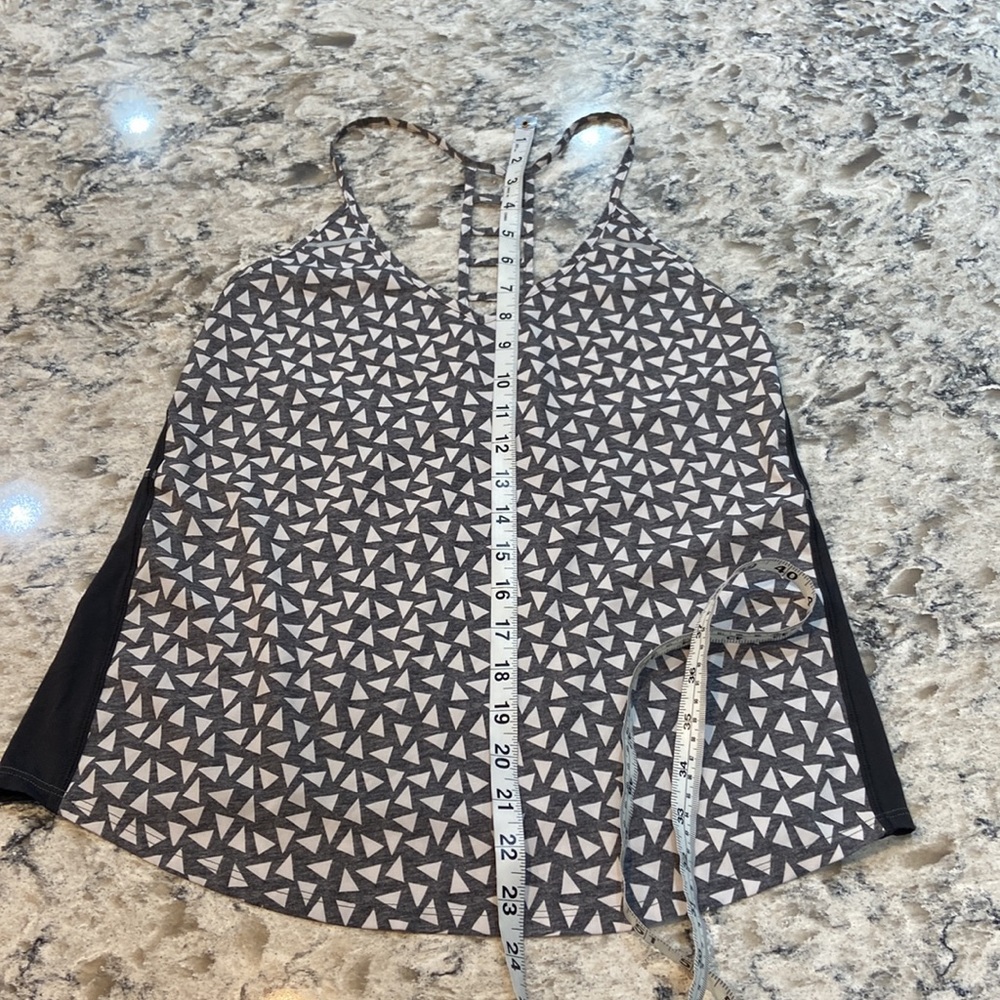 Lululemon | breezy singlet blouse size 4 - Picture 7 of 14